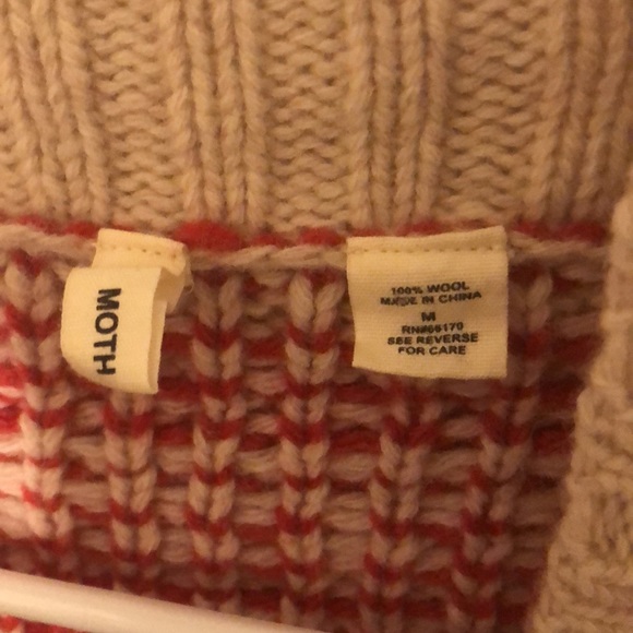 Long red and cream cardigan - Picture 2 of 2